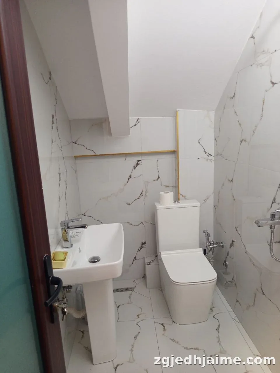 GARSONIERE 45,000 LEKE PRANE FAKULTETIT EKONOMIK — foto 4