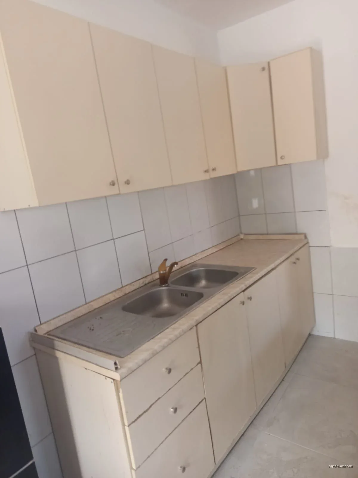 GARSIONERE 18000 LEKE.PALLATI GRAND — foto 3