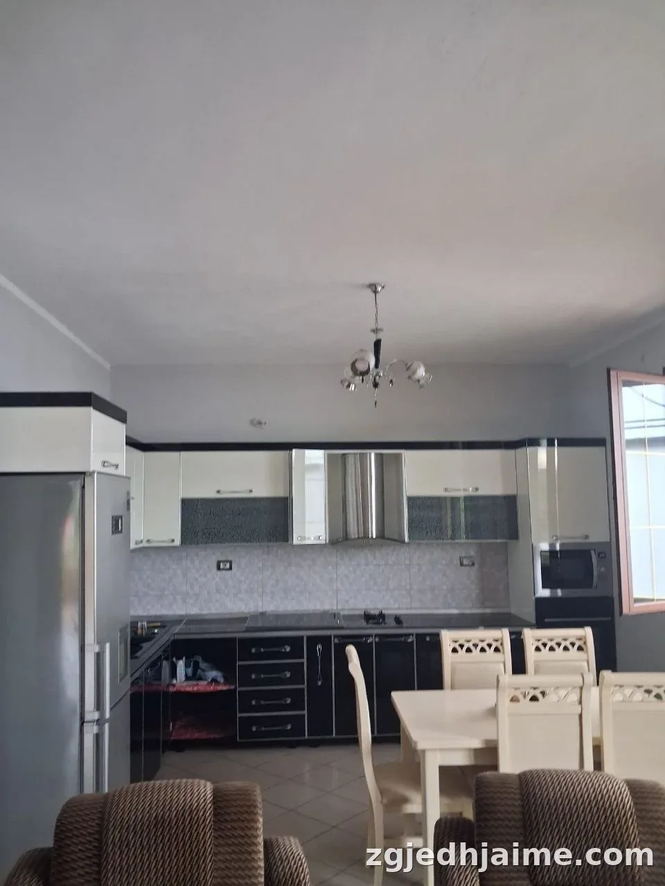 APARTAMENT 1+1 35,000 LEKE BREGU I LUMIT — foto 4