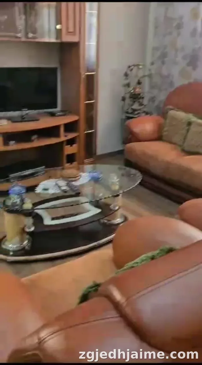 APARTAMENT 1+1. 40000 LEKE.FAKULTETI I INXHINIERIS,21 DHJETORI — foto 1