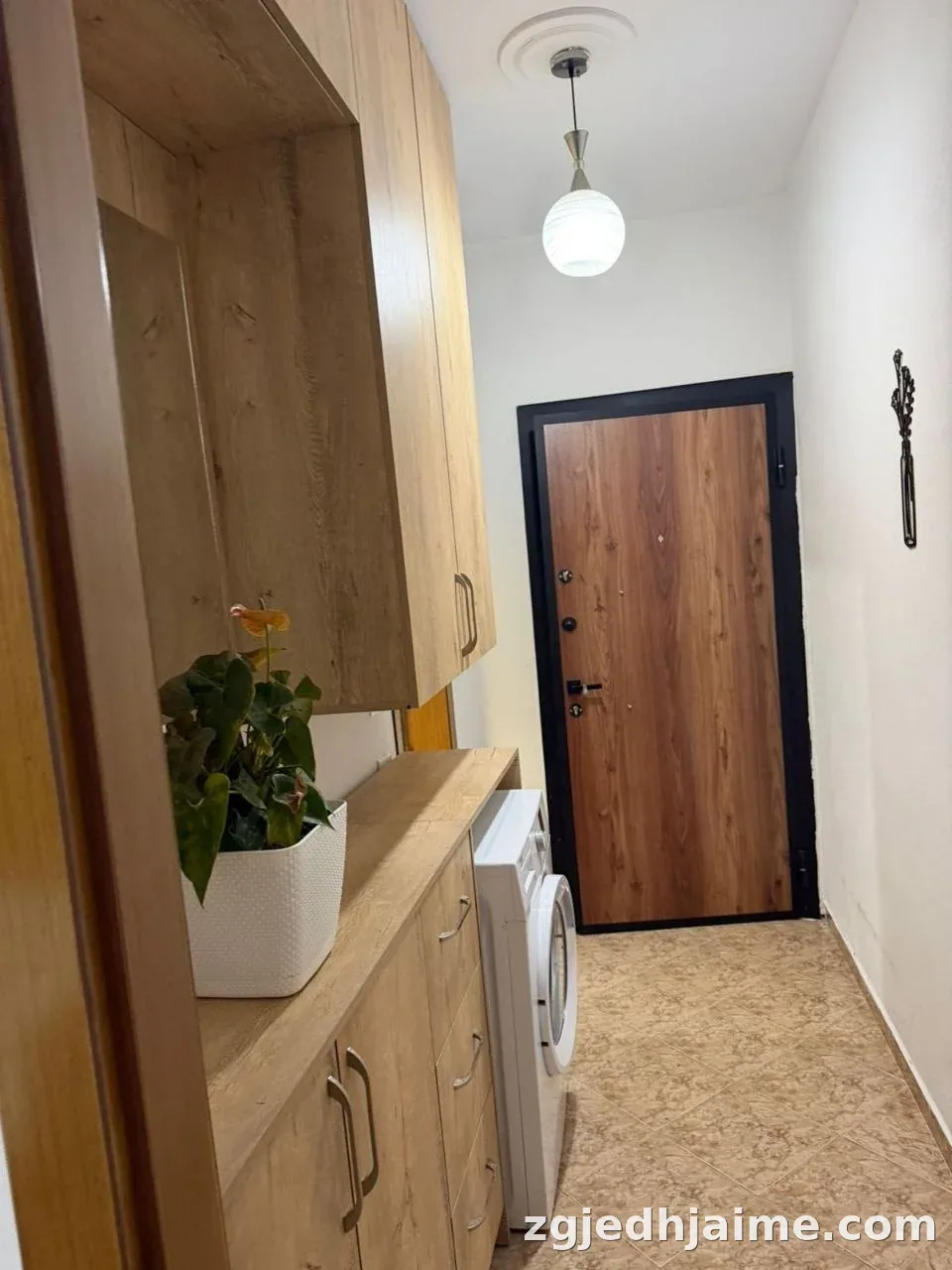 APARTAMENT 3+1 65,000 LEKE PAS FAKULTETIT TE MJEKESISE — foto 6