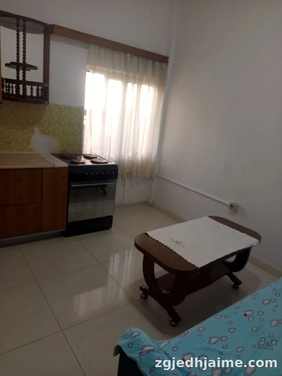 APARTAMENT 1+1 25,000 LEKE ISH-TREGU ELEKTRIK — foto 1