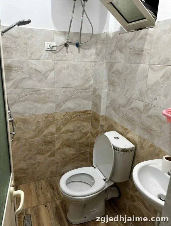 GARSONIERE 30,000 LEKE RRUGA E ELBASANIT — foto 2