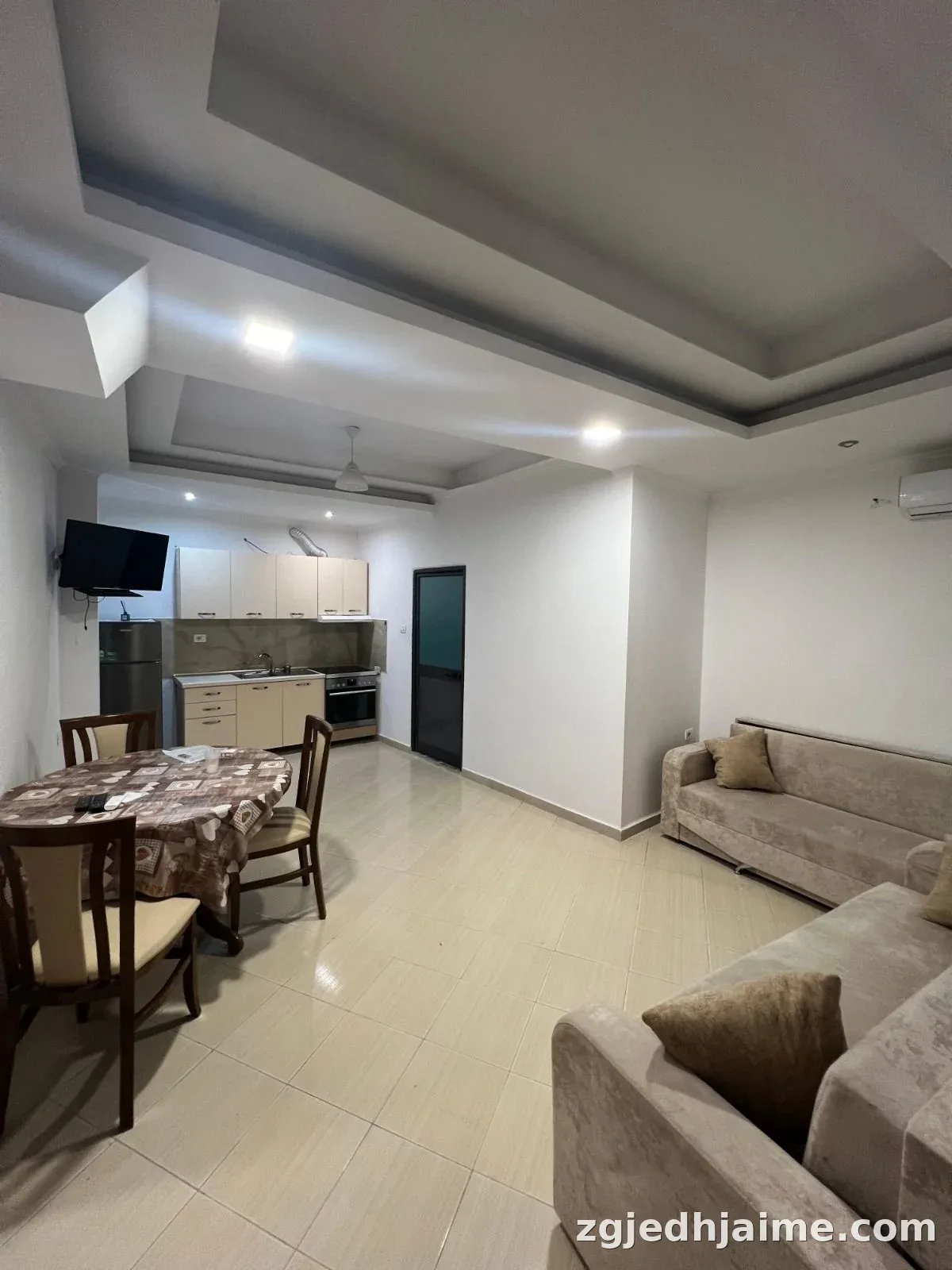 APARTAMENT 1+1. 30000 LEKE.VILAT GJERMANE — foto 3