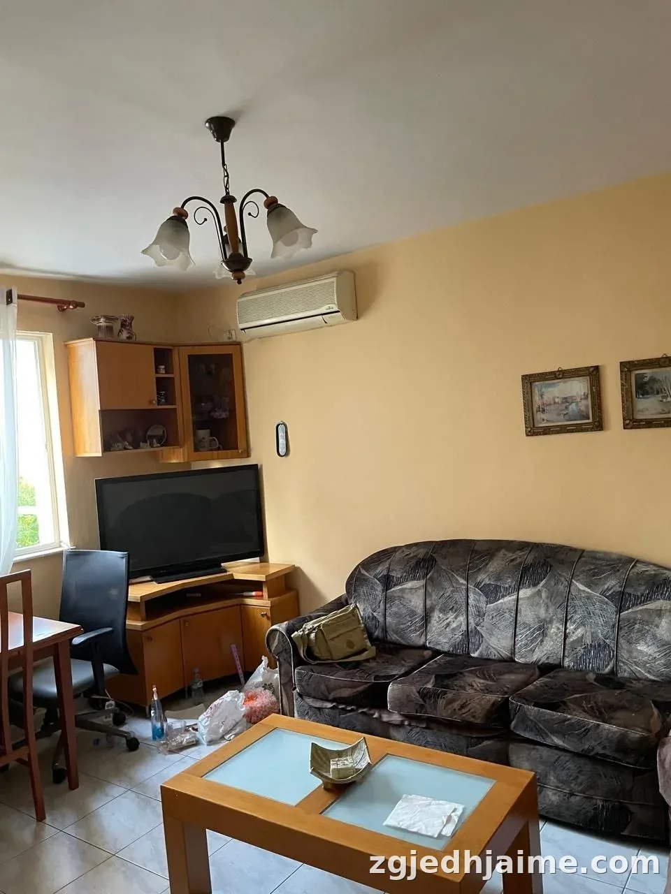 APARTAMENT 2+1 60,000 LEKE ISH-TREGU ELEKTRIK — foto 1