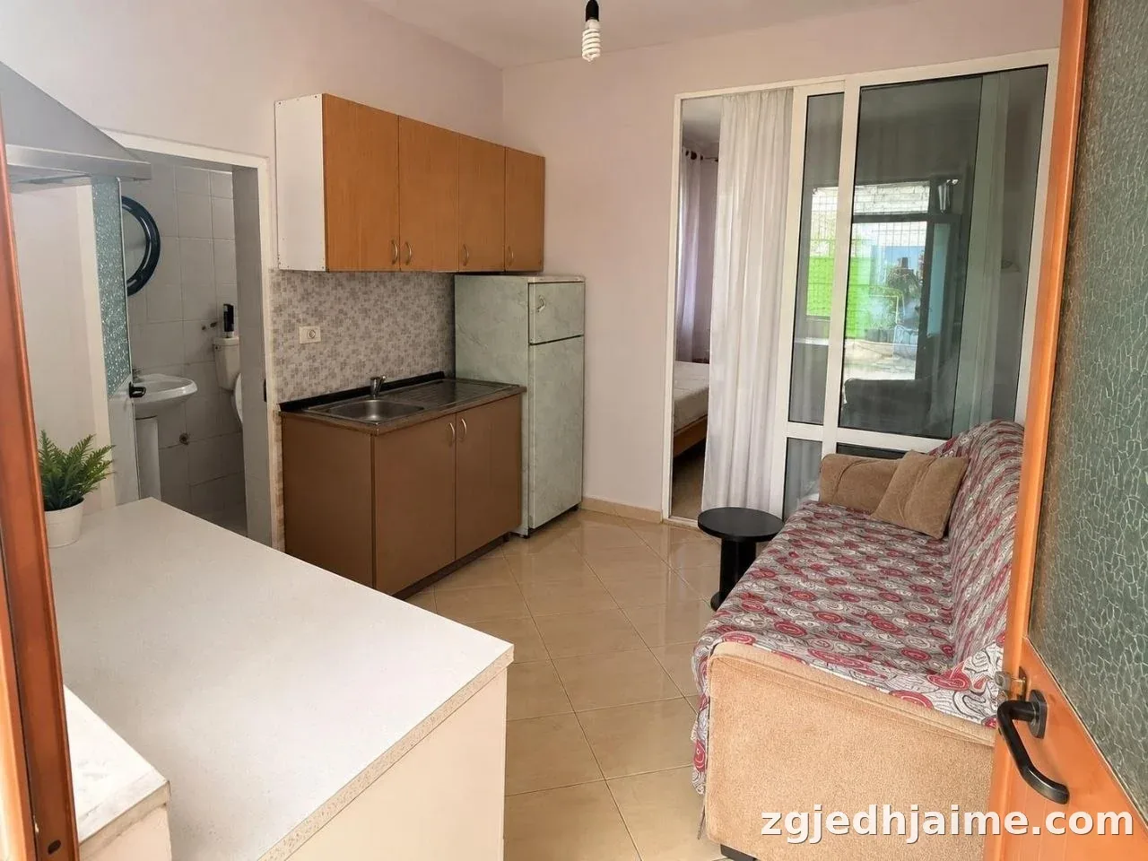APARTAMENT 1+1 25,000 LEKE YZBERISHT — foto 1