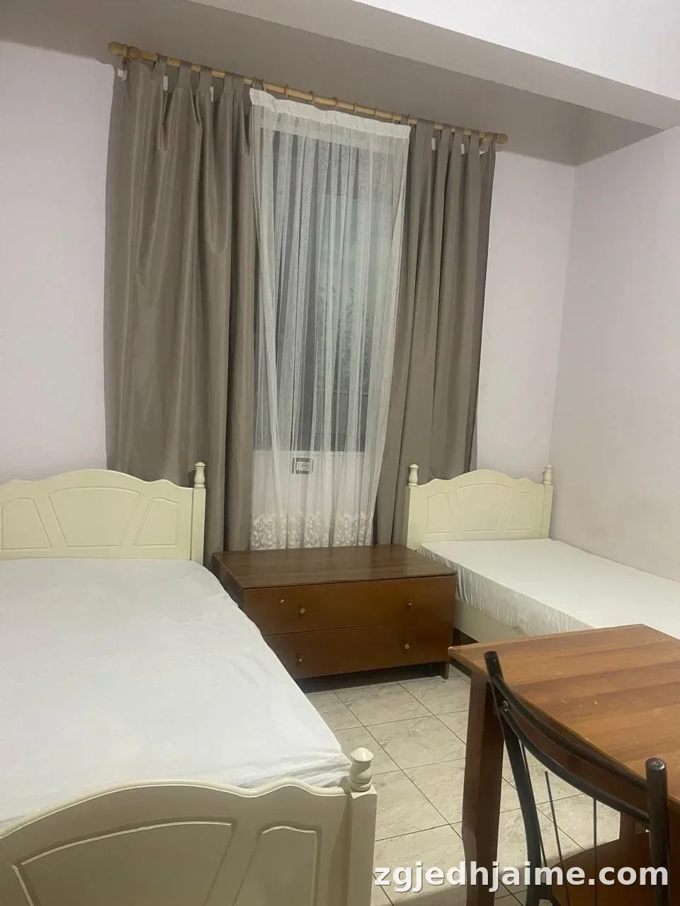 GARSONIERE 25,000 LEKE QYTET STUDENTI — foto 1