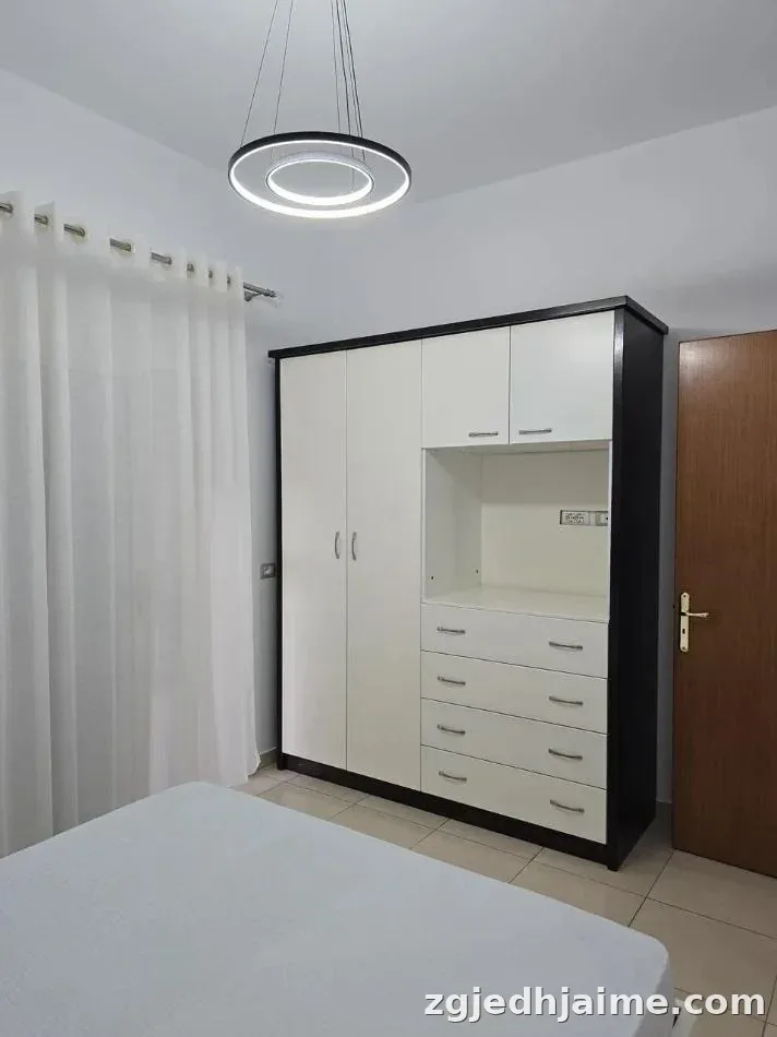 APARTAMENT 1+1 40,000 LEKE RRUGA E ELBASANIT — foto 4