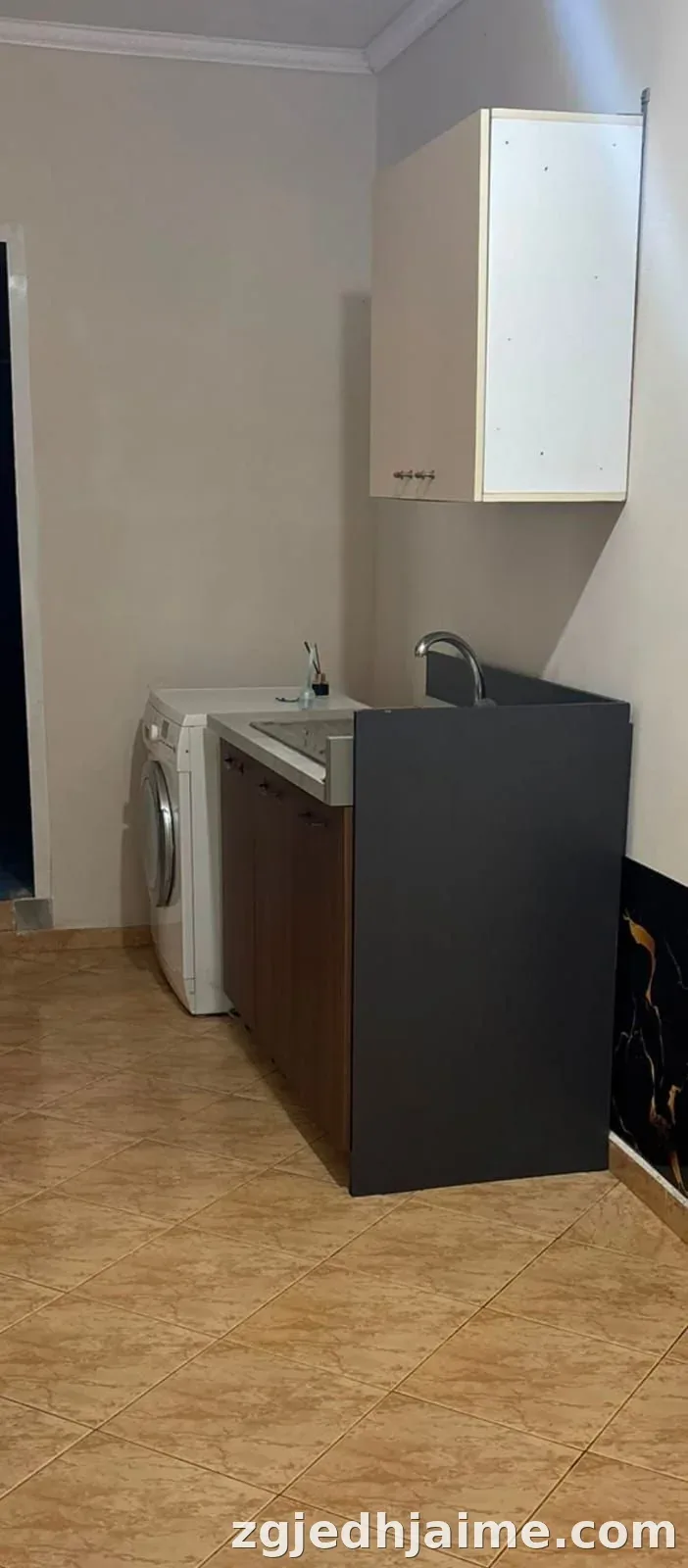 APARTAMENT 1+1. 30000 LEKE.VILAT GJERMANE — foto 2