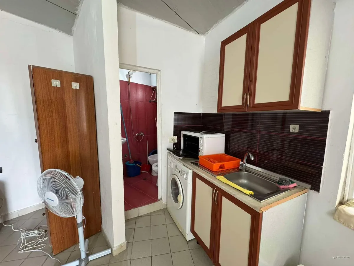 GARSIONERE 22000 LEKE.BULEVARDI I RI — foto 3