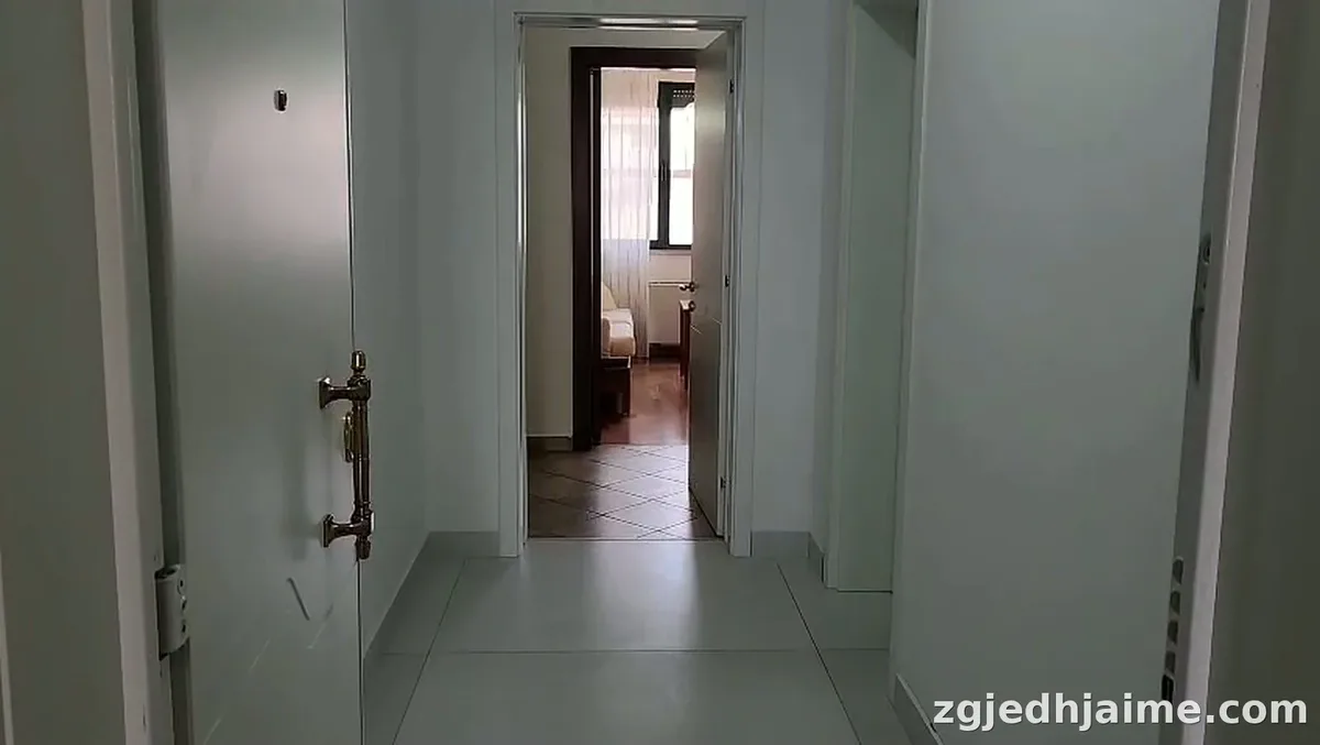 APARTAMENT 2+1 1,500 EURO LIBRI UNIVERSITAR — foto 1