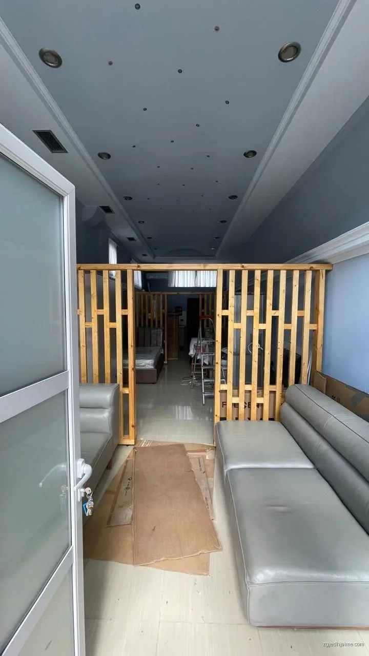 APARTAMENT 1+1. 33000 LEKE.FAKULTETI EKONOMIK. — foto 2
