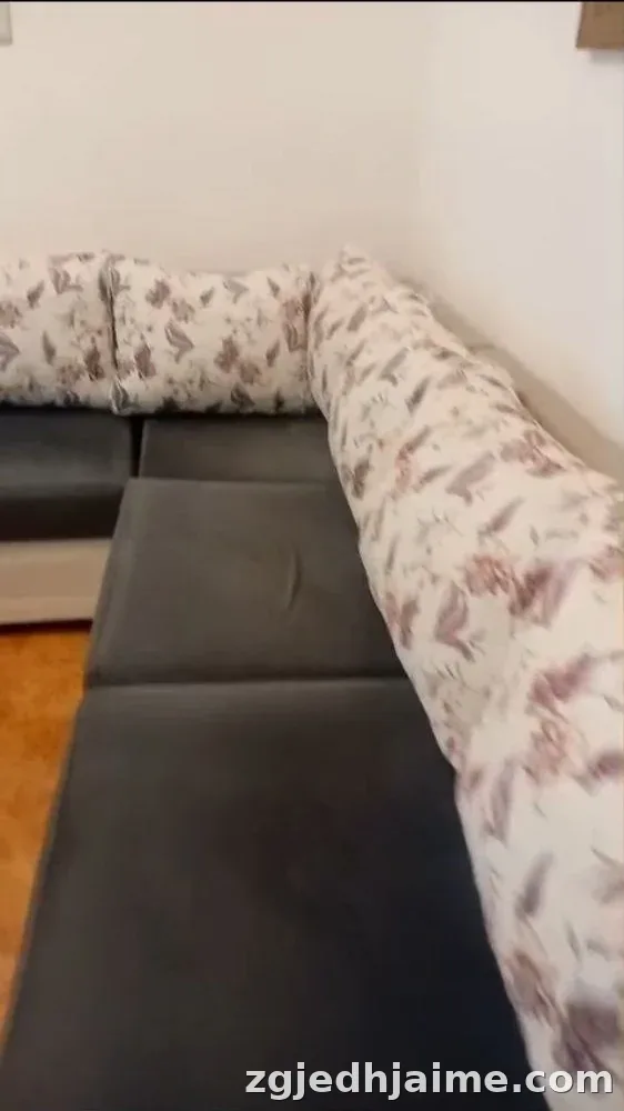 APARTAMENT 2+1 50,000 LEKE RRUGA GRAMOZ PASHKO — foto 1