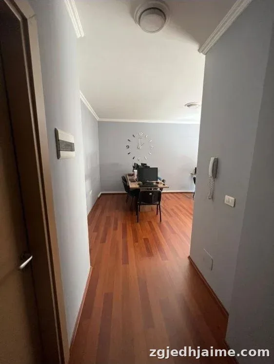 APARTAMENT 3+1 90,000 LEKE RRUGA 5 MAJI — foto 1