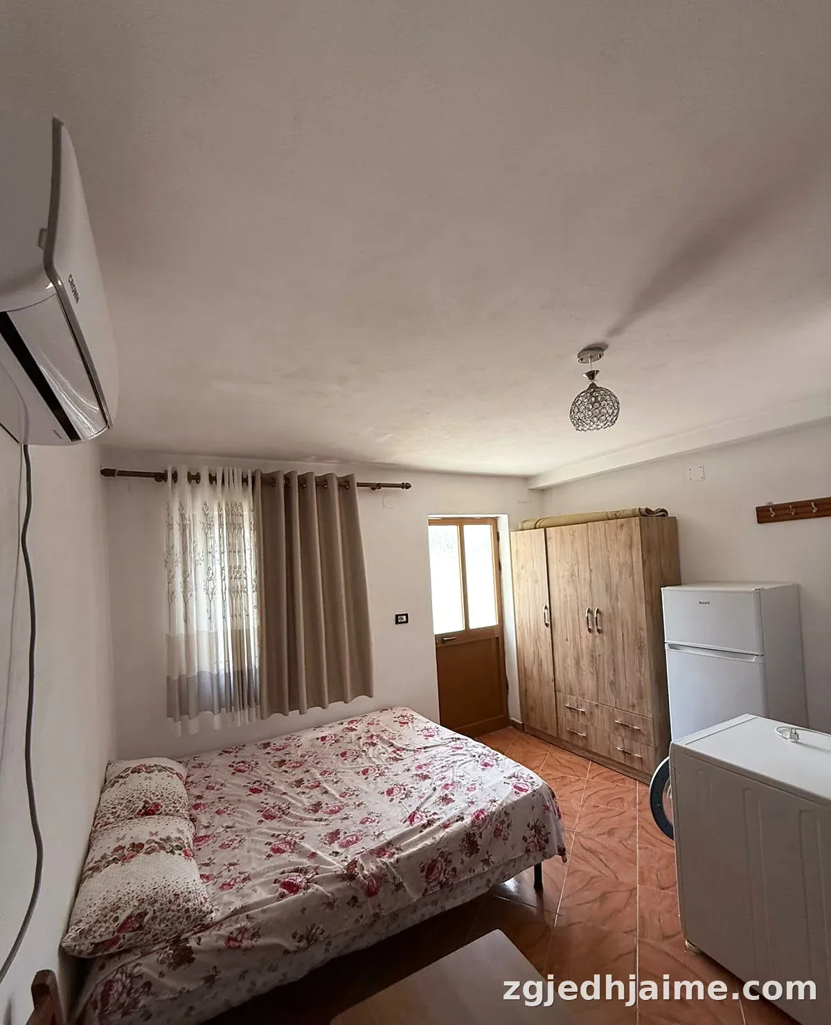 GARSONIERE 25,000 LEKE BULEVARDI I RI — foto 1