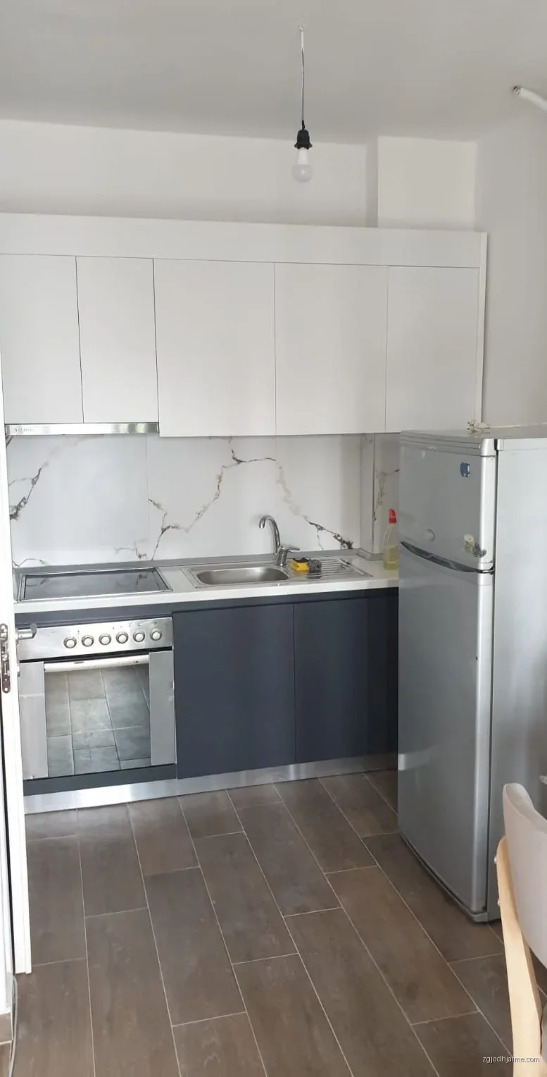 GARSIONERE  28000 LEKE.ASTIR — foto 1