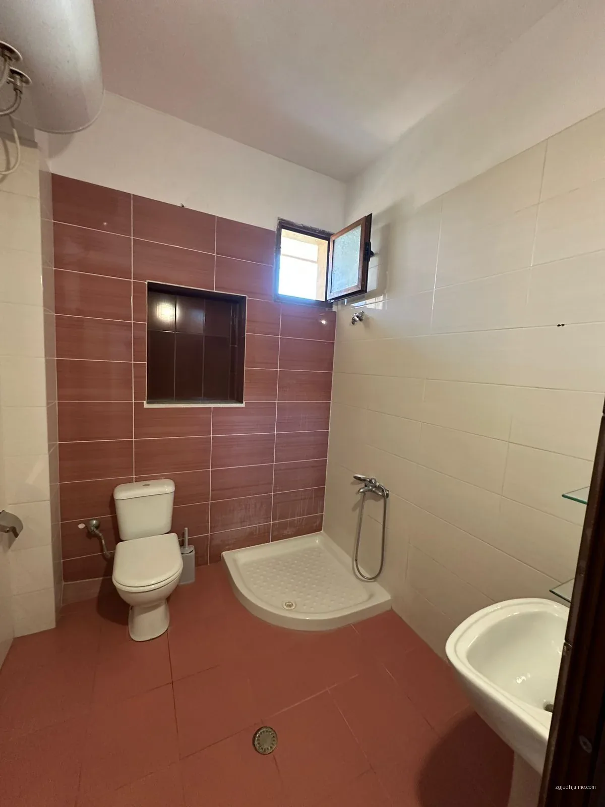 GARSIONERE 30000 LEKE.BULEVARDI I RI — foto 3