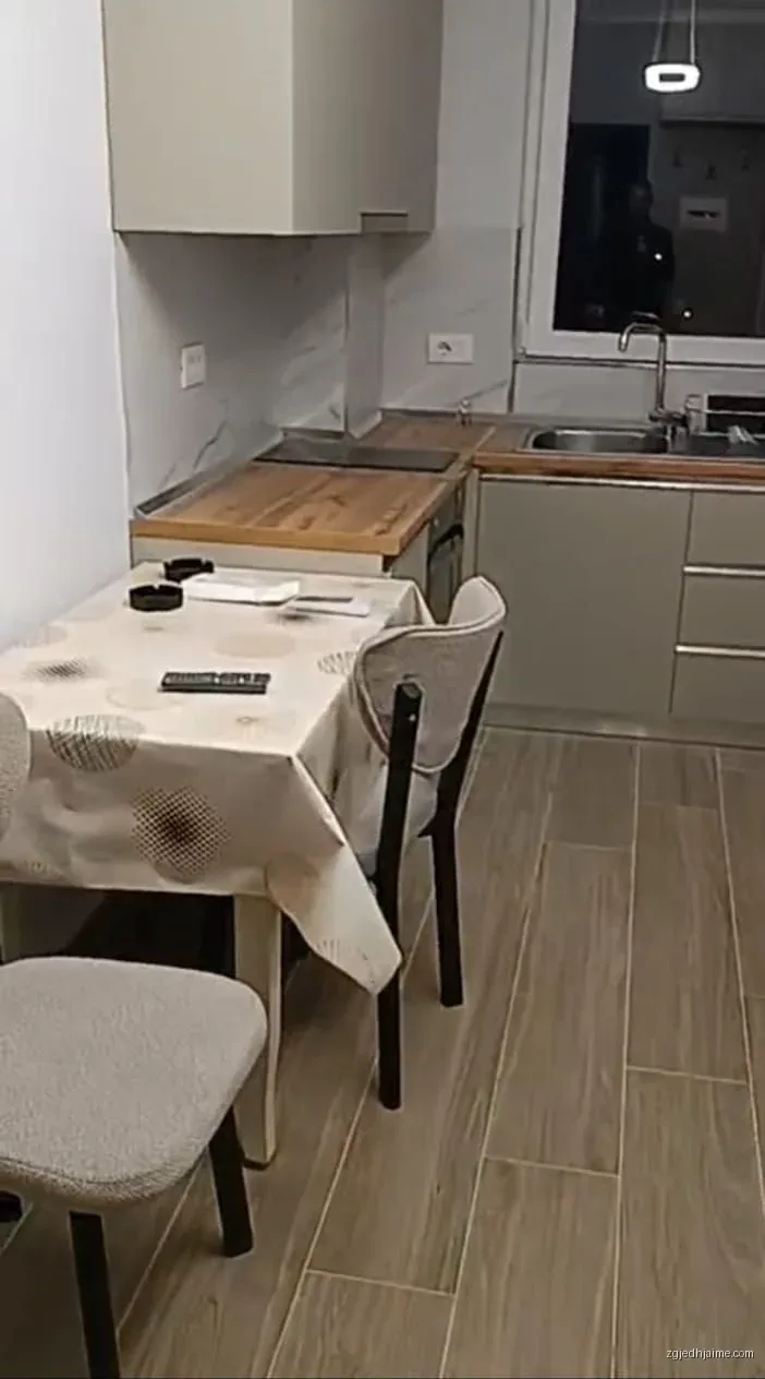 APARTAMENT 1+1. 40000 LEKE.RRUGA 5 MAJI — foto 2