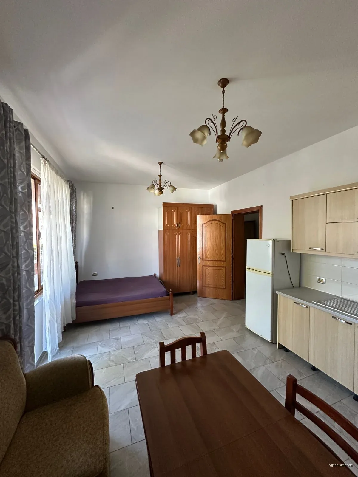 GARSIONERE 30000 LEKE.BULEVARDI I RI — foto 1