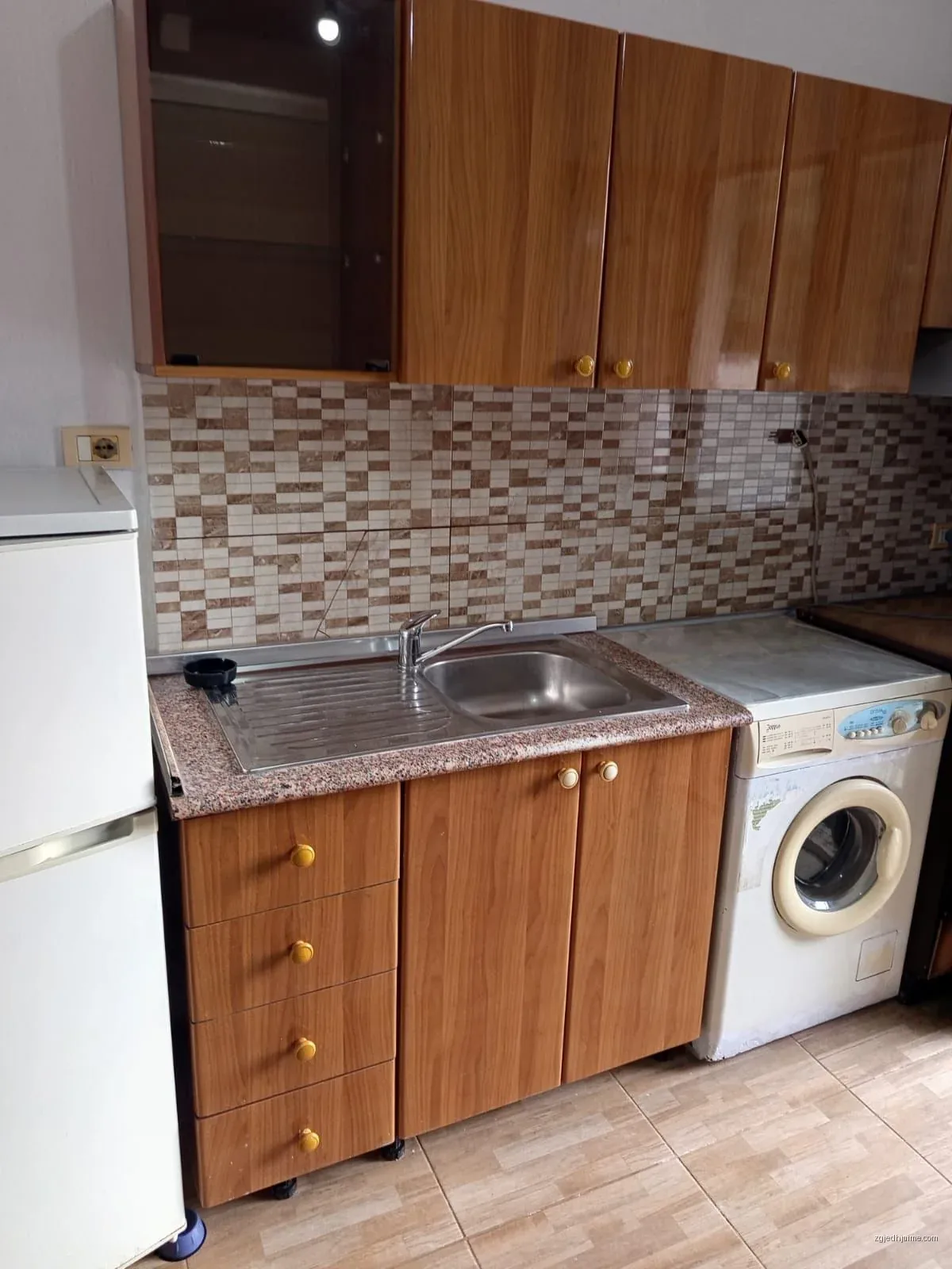 APARTAMENT 1+1. 33000 LEKE.ISH FUSHA E AVIACIONIT — foto 3
