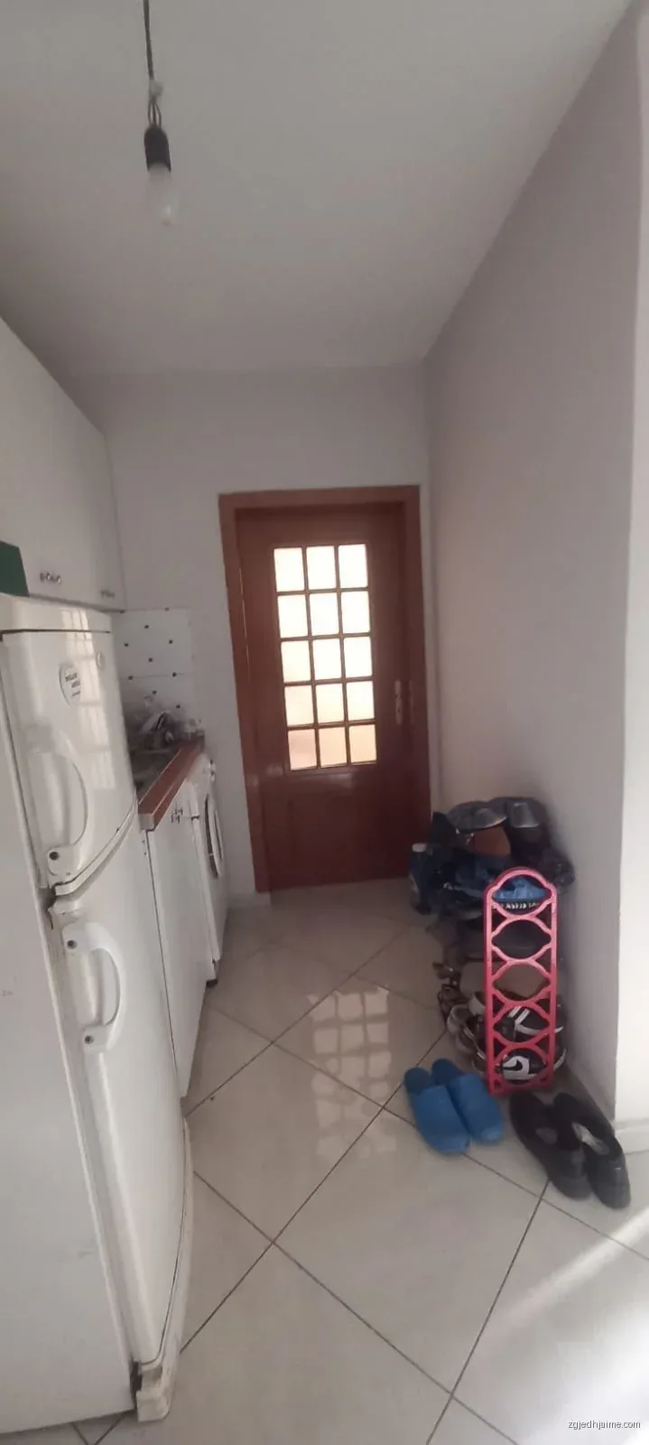 APARTAMENT 1+1. 29000 LEKE.SHKOLLA BAJRAM CURRI. — foto 2