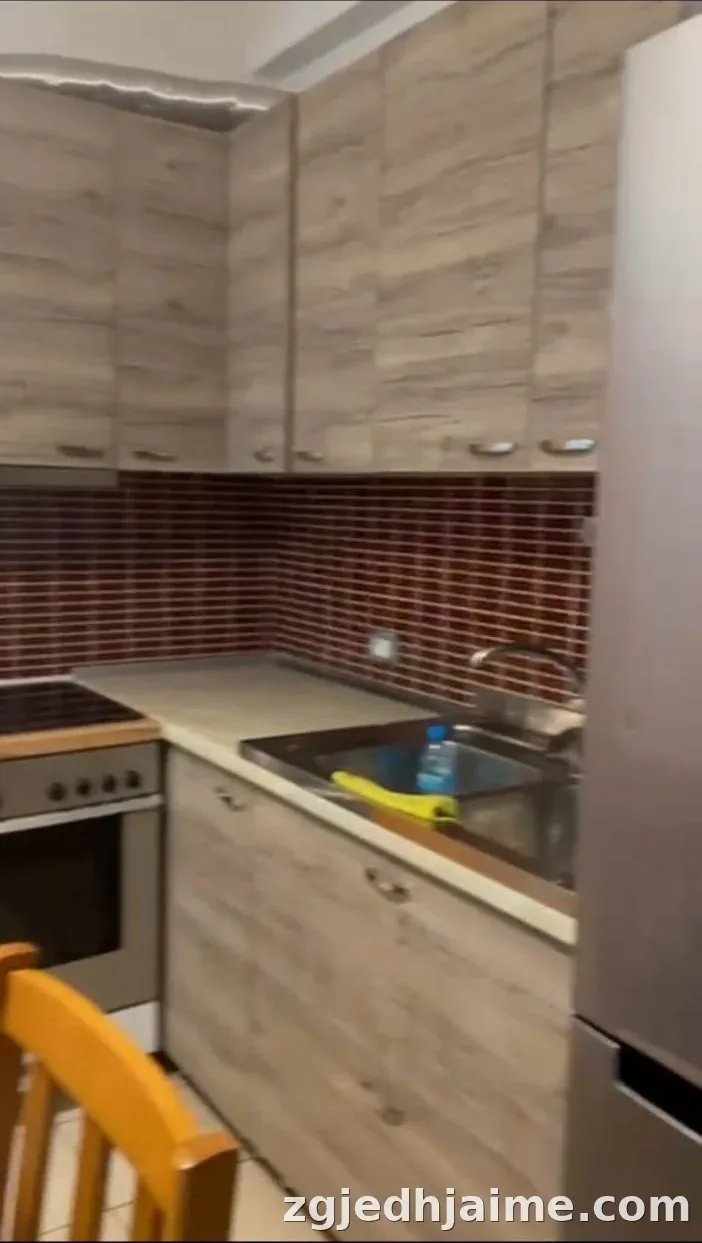 APARTAMENT 1+1. 35000 LEKE.YZBERISHT — foto 2