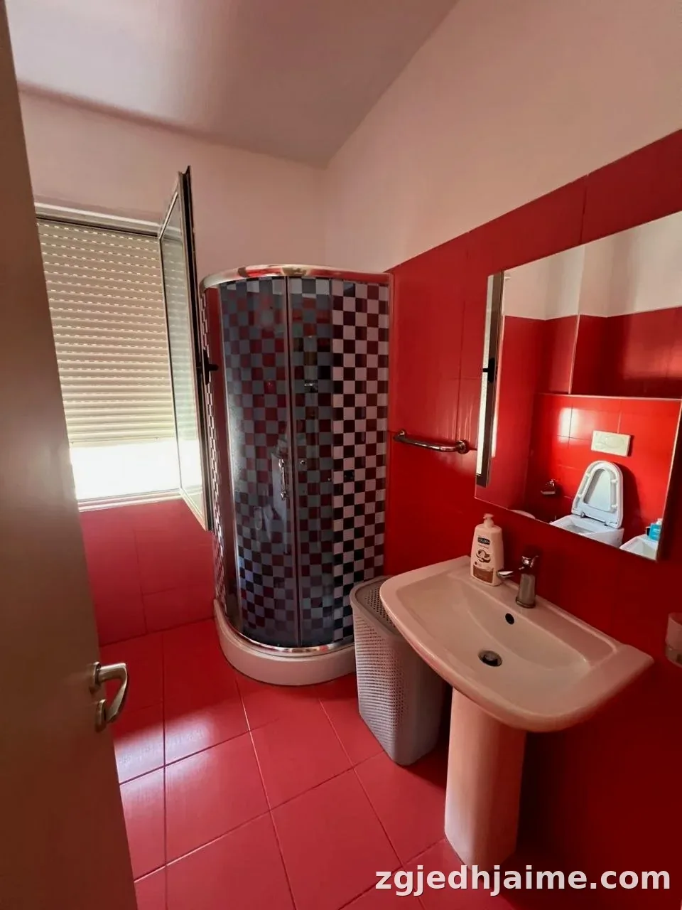 APARTAMENT 2+1 65,000 LEKE LIQENI I THATE — foto 5