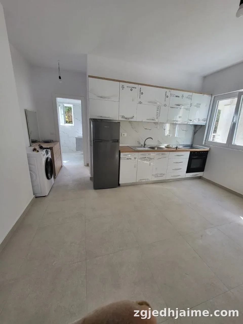 APARTAMENT 1+1 35,000 LEKE QYTET STUDENTI — foto 2