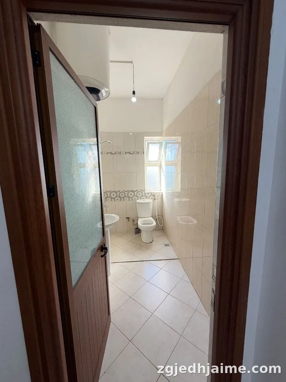 APARTAMENT 1+1 35,000 LEKE SIRI KODRA — foto 4