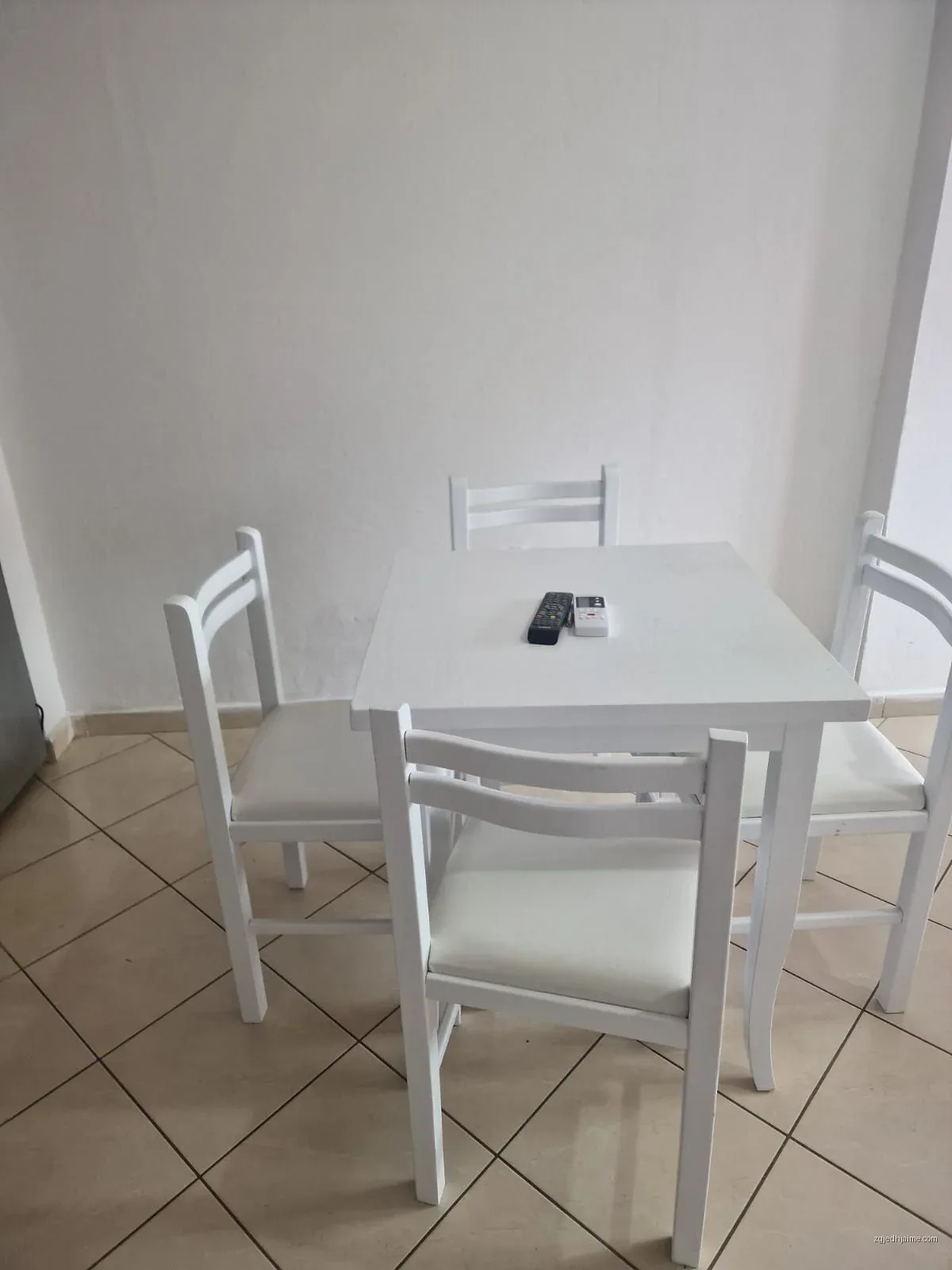 APARTAMENT 1+1. 40000 LEKE.ASTIR PRANE BAR SANTANES — foto 2