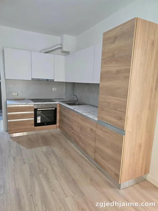APARTAMENT 2+1.500 EURO.RRUGA 5 MAJI