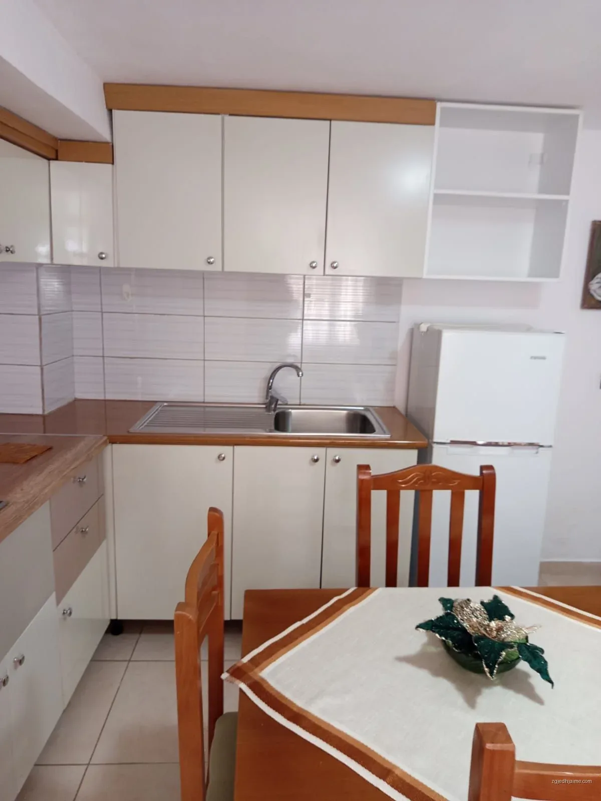 APARTAMENT 1+1. 27000 LEKE.RRUGA 5 MAJI — foto 1