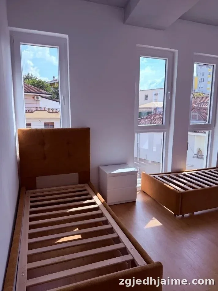 APARTAMENT 1+1 50,000 LEKE FAKULTETI I MJEKESISE — foto 3