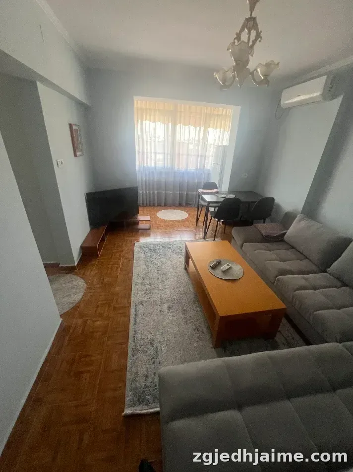 APARTAMENT 1+1. 45000 LEKE.PRANE QSUT — foto 3