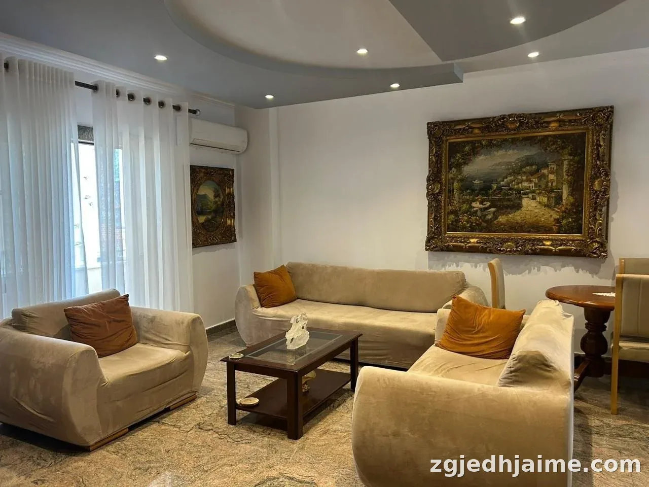 APARTAMENT 2+1 90,000 LEKE BULEVARDI ZOGU I PARE — foto 1