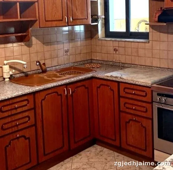 APARTAMENT 2+1, 48,000 LEKE, PRANË DIAMBE MARKET — foto 2