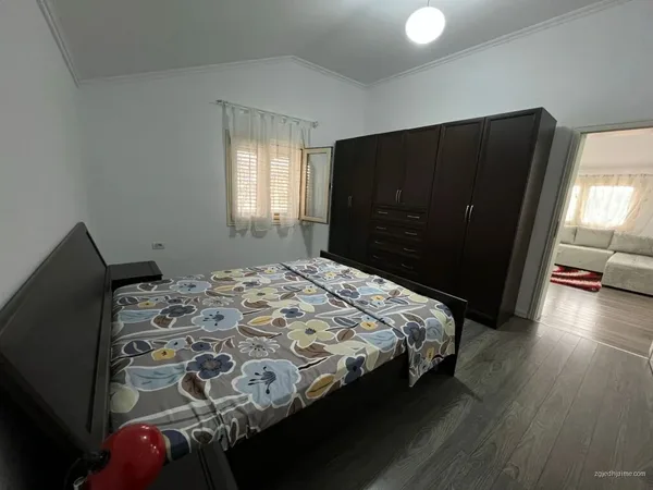 APARTAMENT 2+1. 40000 LEKE.QYTET STUDENTI
