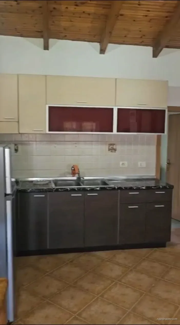 APARTAMENT 2+1. 40000 LEKE.SIRI KODRA — foto 1