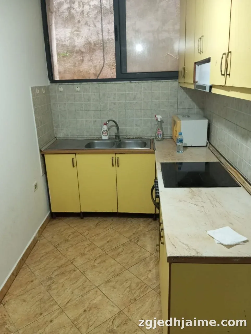 APARTAMENT 1+1 30,000 LEKE ISH-TREGU ELEKTRIK — foto 4