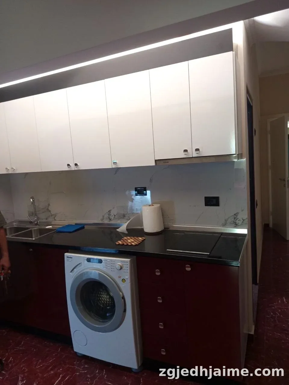 APARTAMENT 1+1 55,000 LEKE PRANE FAKULTETIT EKONOMIK — foto 2
