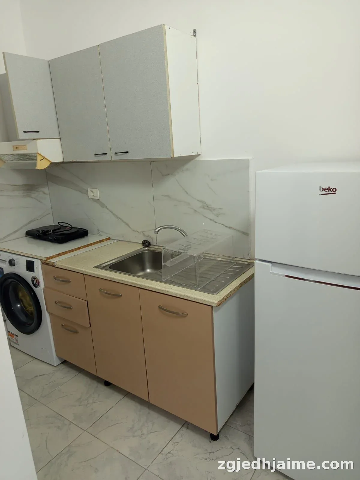 GARSIONERE 250 EURO LEKE.QYTET STUDENTI. — foto 1
