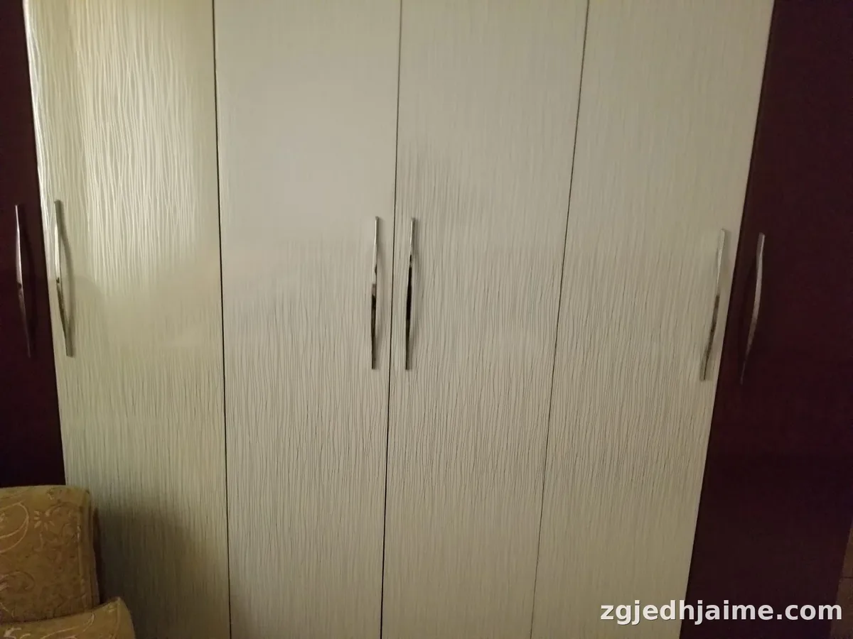 APARTAMENT 1+1. 28000 LEKE.PAS UNIVERSITETIT TE MJEKSIS. — foto 3