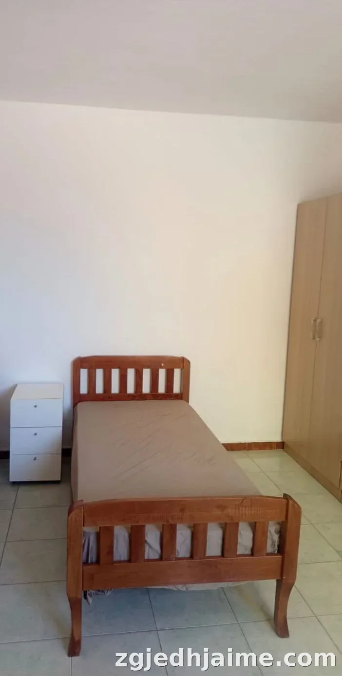 APARTAMENT 1+1. 25000 LEKE.QYTET STUDENTI — foto 1