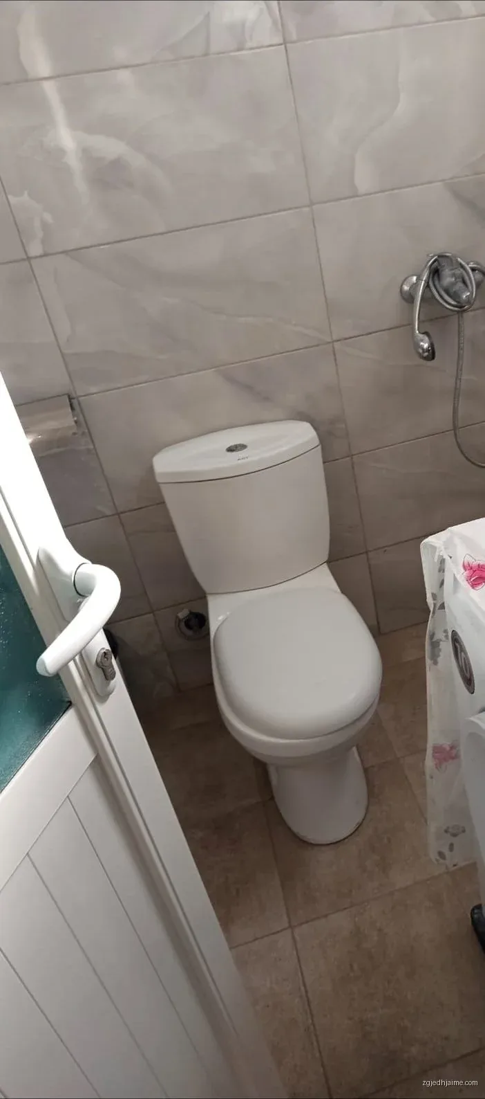 APARTAMENT 1+1. 25000 LEKE.QYTET STUDENTI.KOMISARIATI I POLICISE. — foto 3