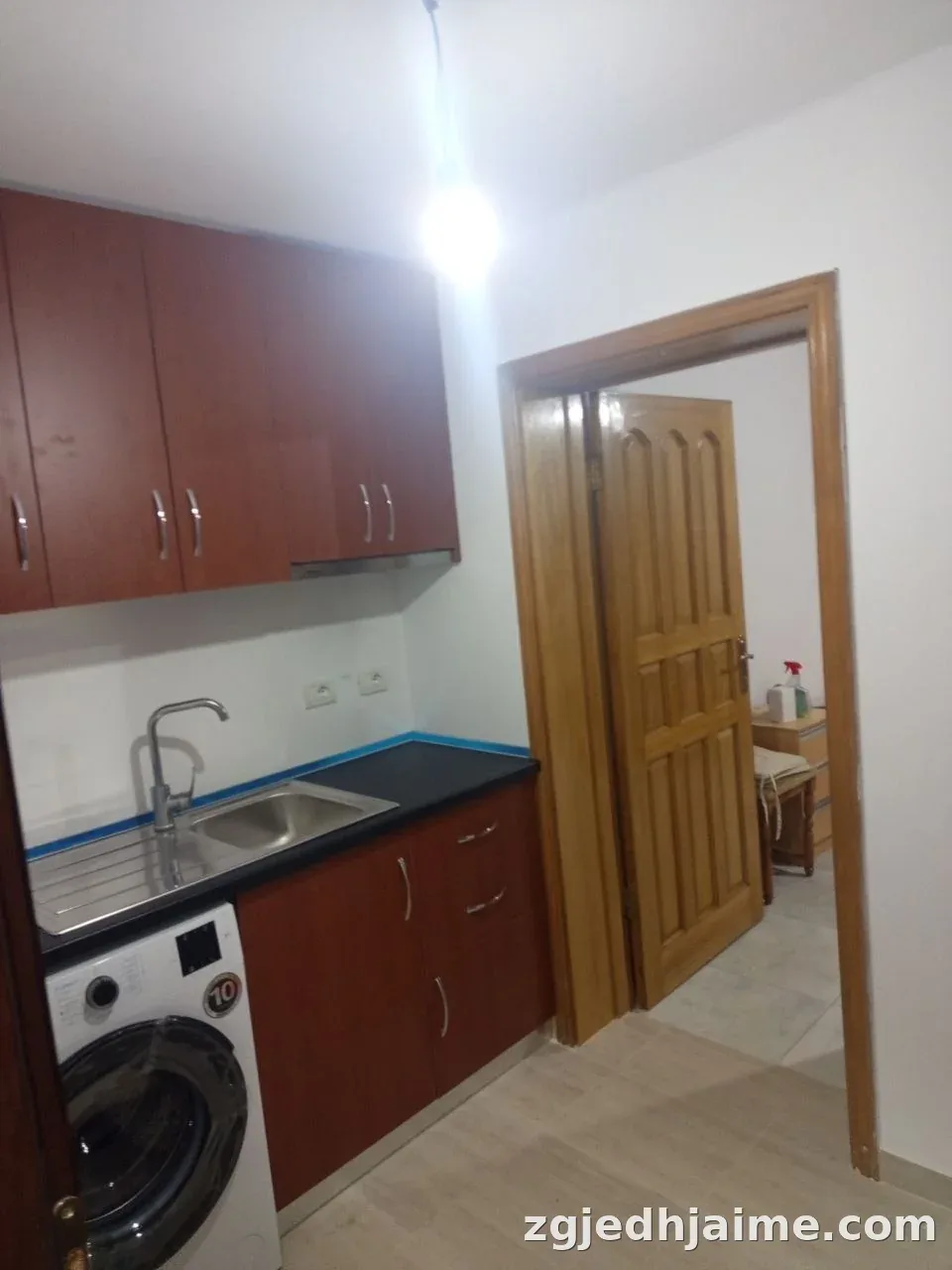 GARSONIERE 35,000 LEKE RRUGA E ELBASANIT — foto 2