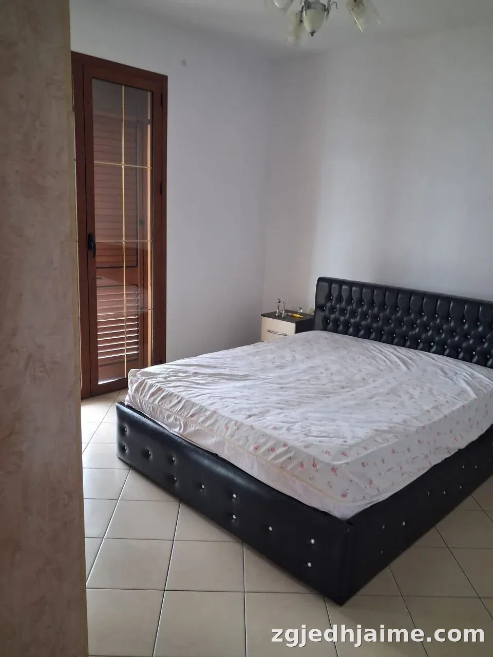 APARTAMENT 1+1 35,000 LEKE BREGU I LUMIT — foto 3