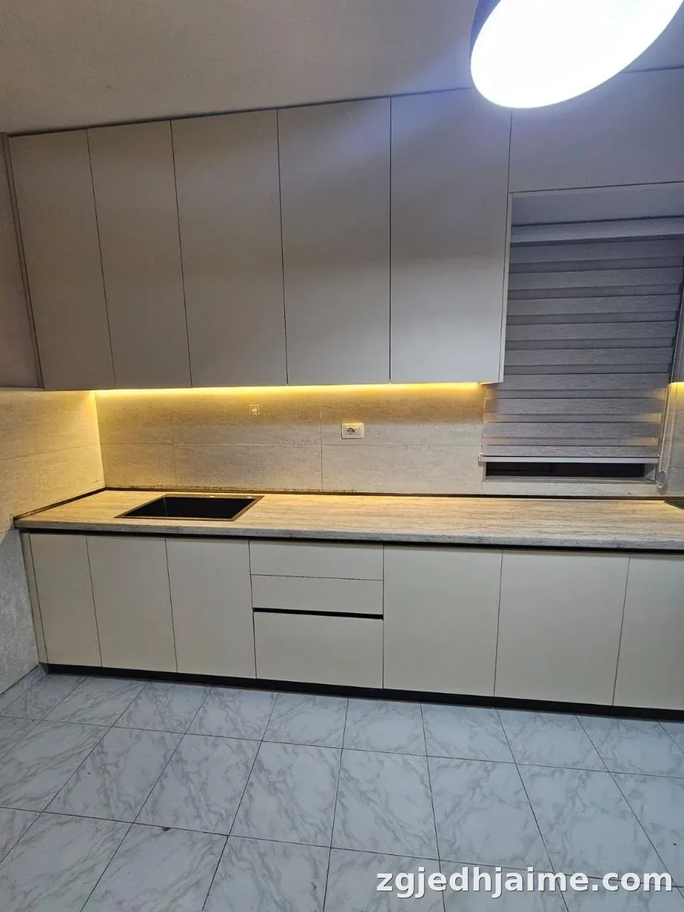 APARTAMENT 1+1 45,000 LEKE FABRIKA E MIELLIT PRIMA — foto 2