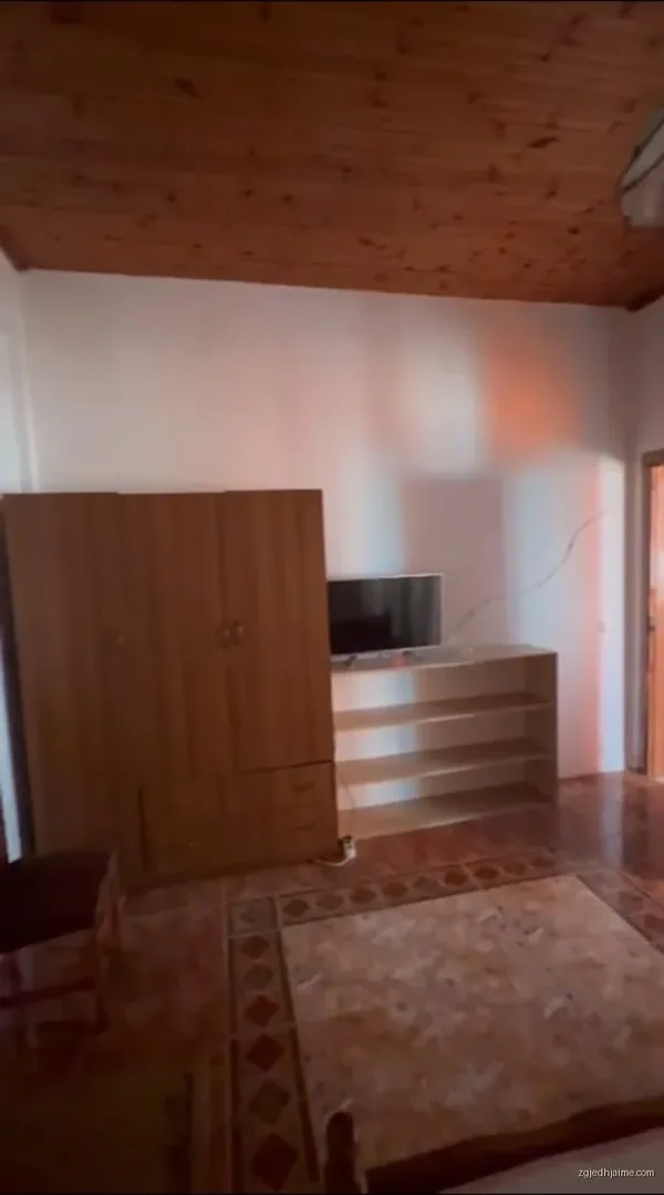 GARSIONERE 20000 LEKE.RRUGA E DURRESIT