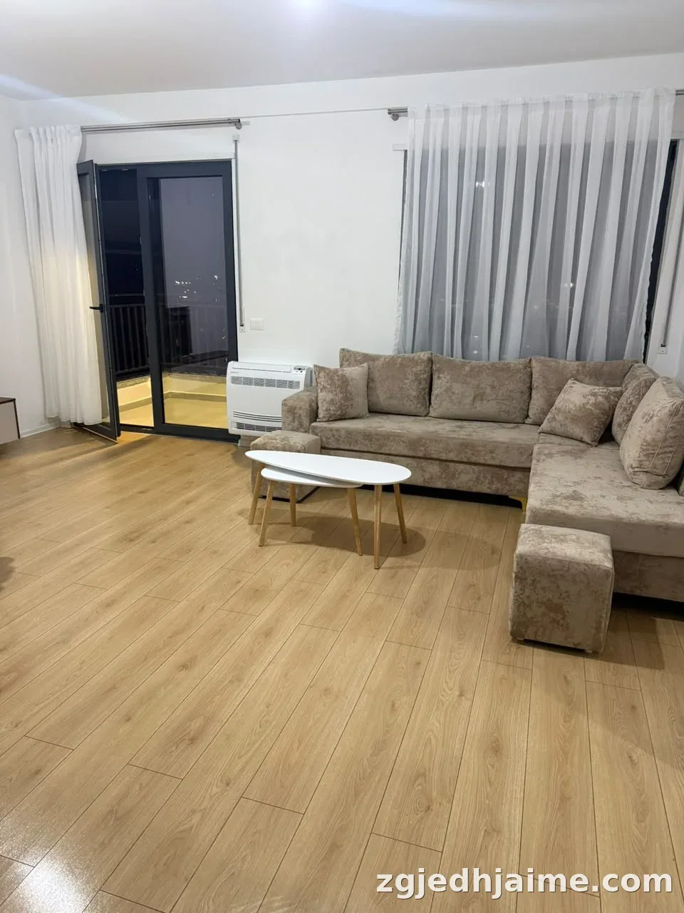 APARTAMENT 1+1 60,000 LEKE STACIONI I TRENIT — foto 1