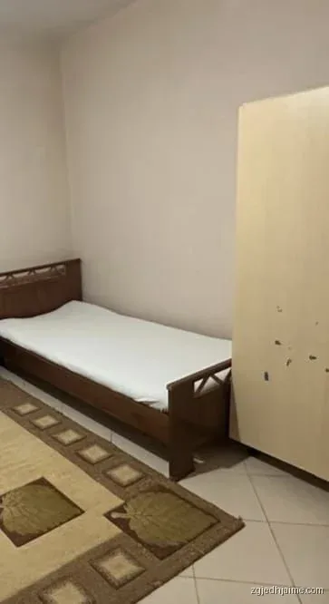 GARSIONERE 18000 LEKE. DHE APARTAMENT 1+1. 21000 LEKE.PALLATI GRAND.ISH TREGU ELEKTRIK — foto 2